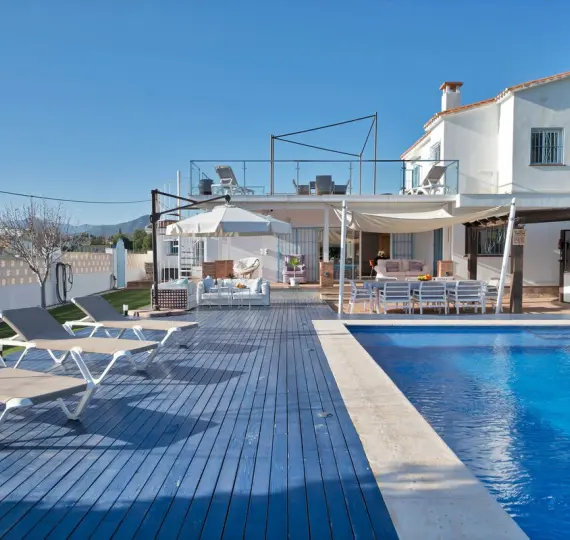 Oтдельно стоящая вилла R4942390