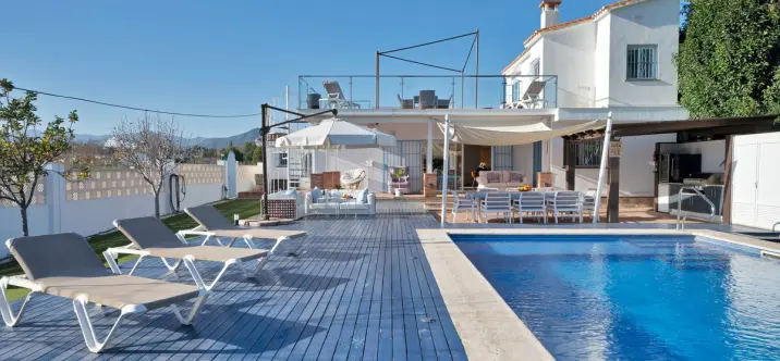 Продажа  отдельно стоящей виллы в San Pedro de Alcántara 0