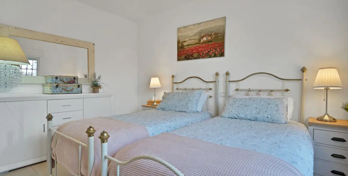 Продажа  отдельно стоящей виллы в San Pedro de Alcántara 65