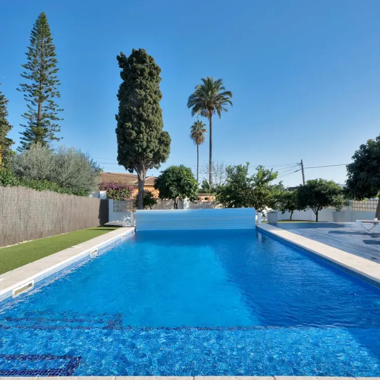Venta de villa independiente en San Pedro de Alcántara
