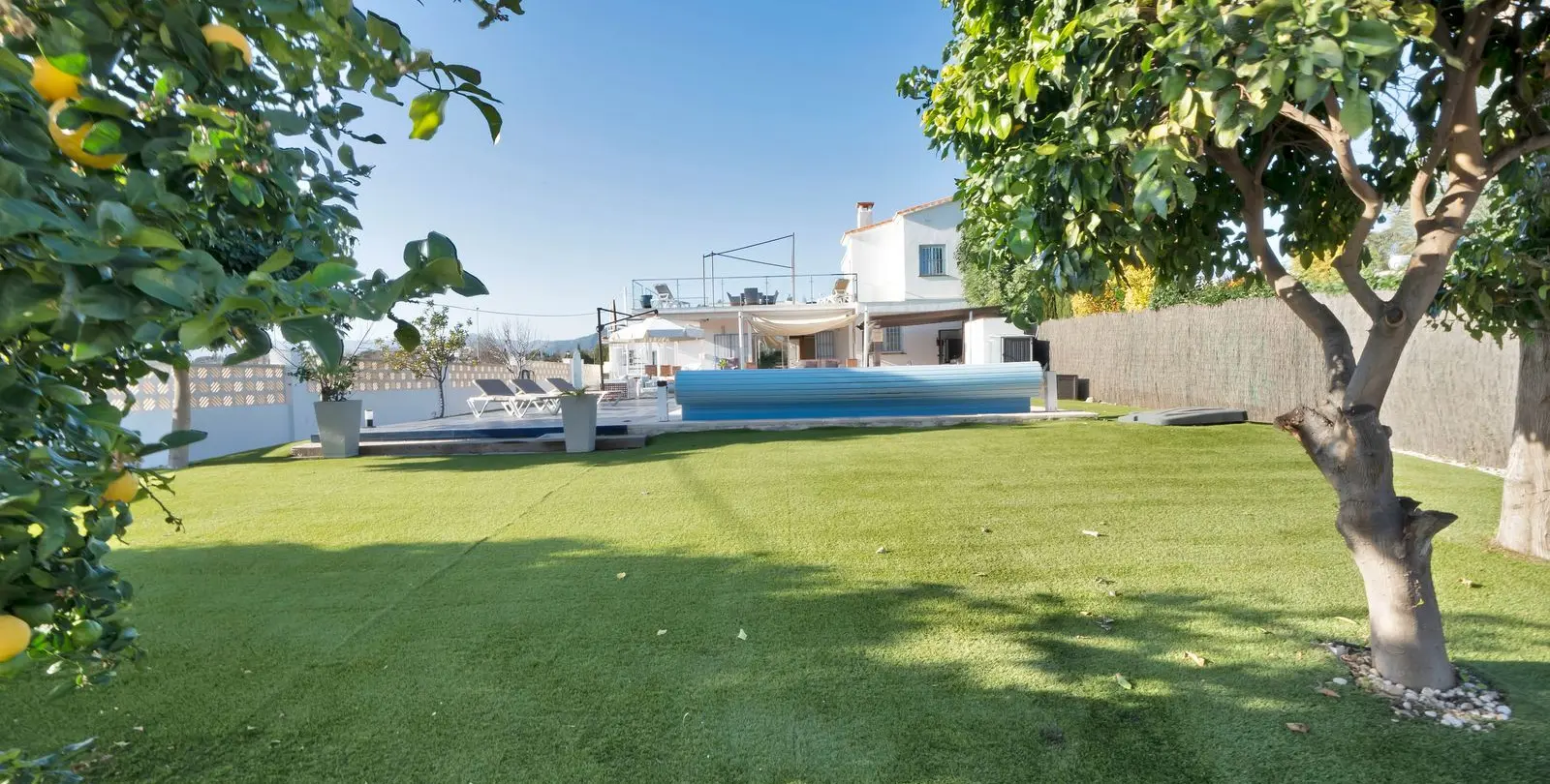Venta de villa independiente en San Pedro de Alcántara 2