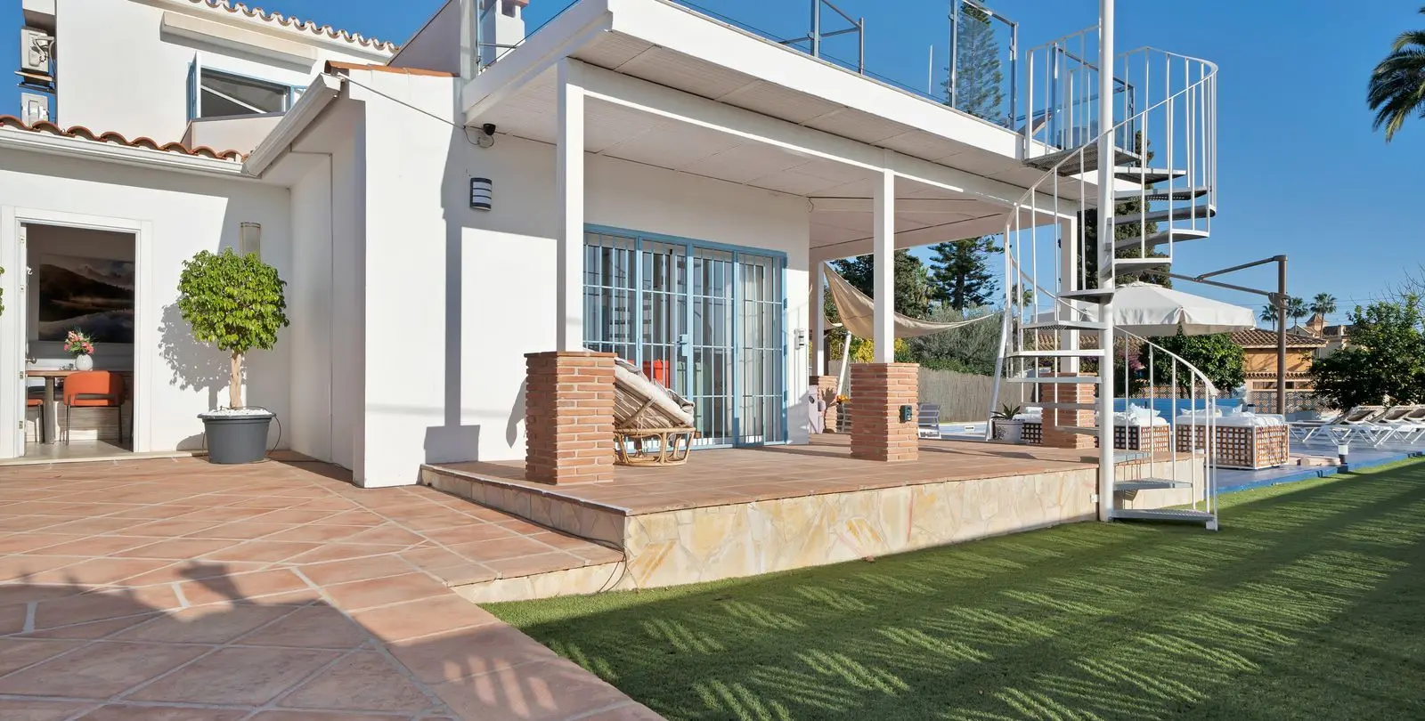 Venta de villa independiente en San Pedro de Alcántara 3