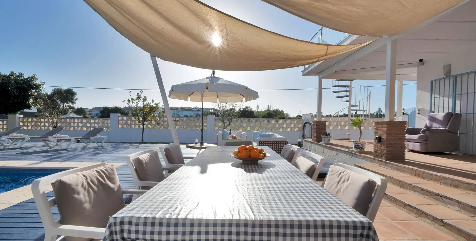 Venta de villa independiente en San Pedro de Alcántara 10
