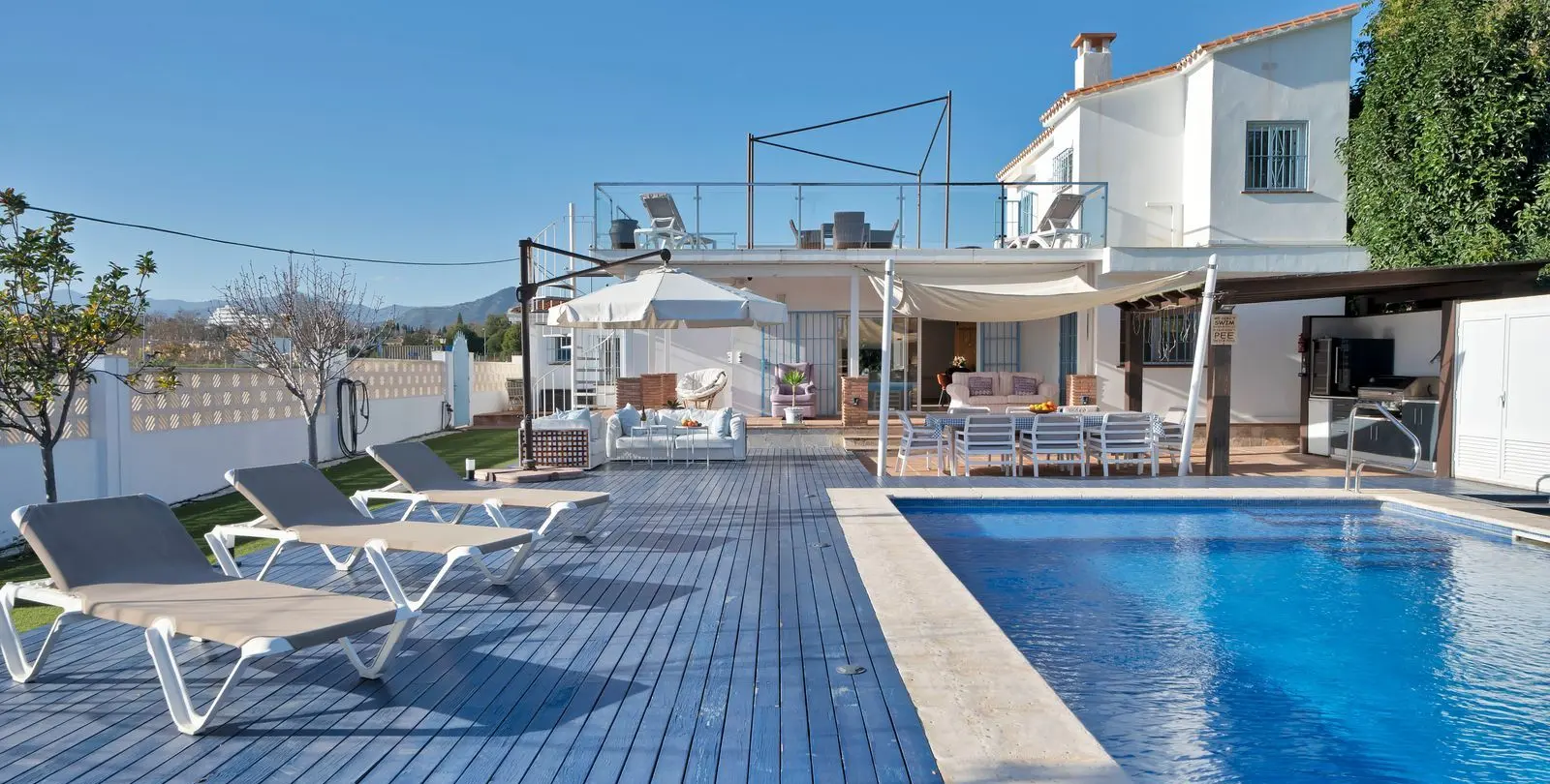 Venta de villa independiente en San Pedro de Alcántara 11