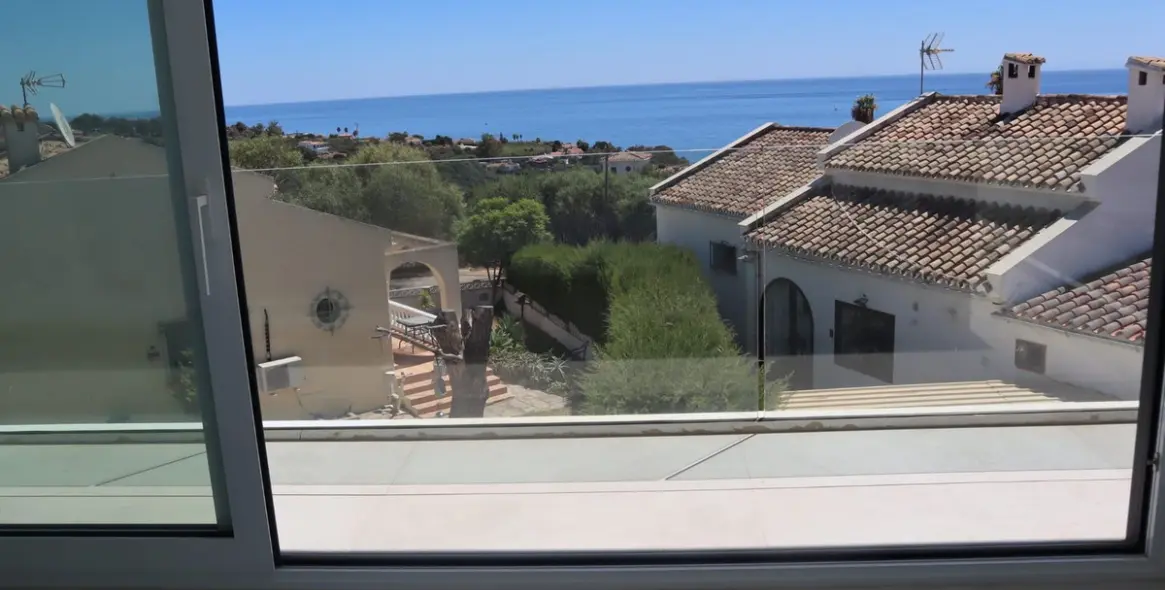 Продажа  отдельно стоящей виллы в Torreguadiaro 4