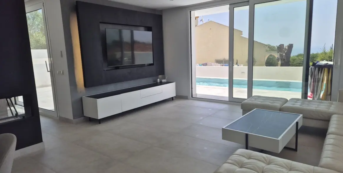 Продажа  отдельно стоящей виллы в Torreguadiaro 5