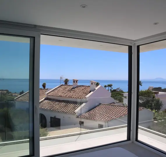 Продажа  отдельно стоящей виллы в Torreguadiaro