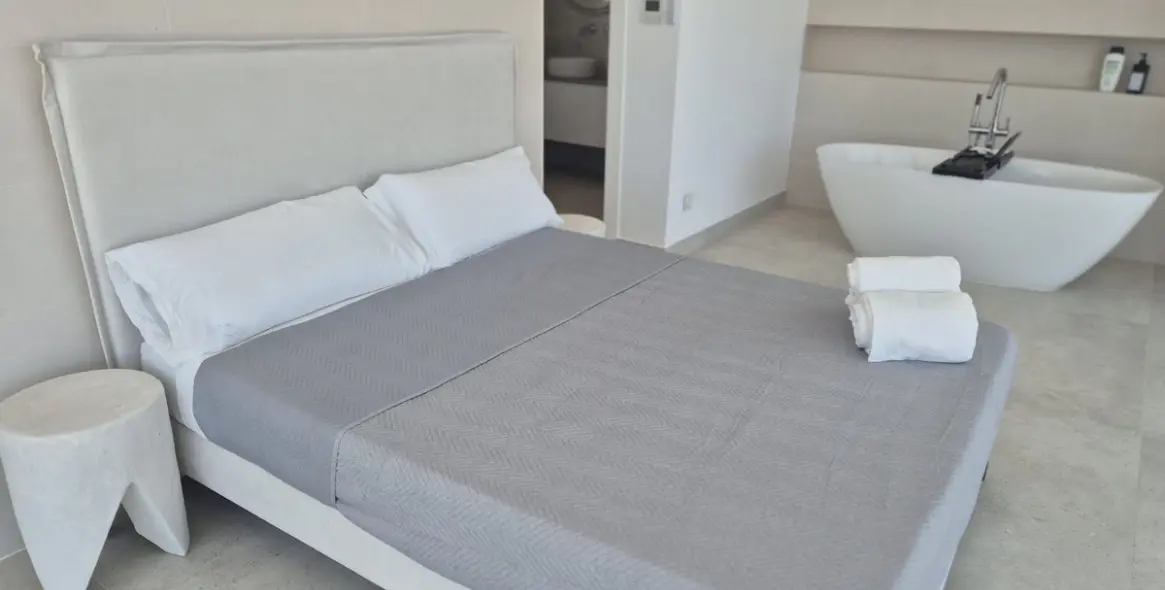 Продажа  отдельно стоящей виллы в Torreguadiaro 8