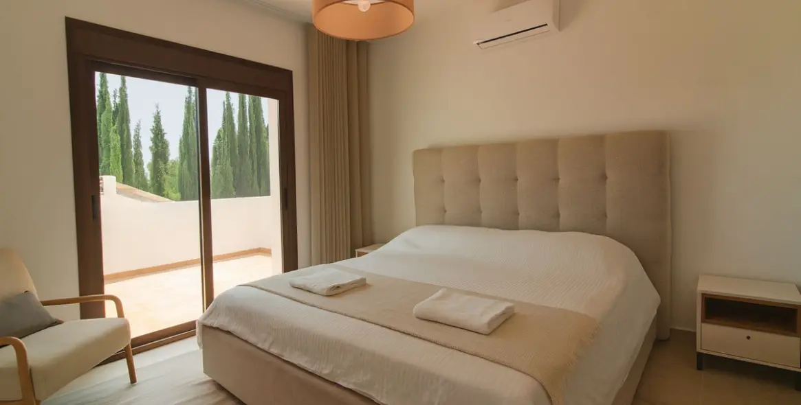 Продажа  отдельно стоящей виллы в Estepona (район El Paraiso) 9