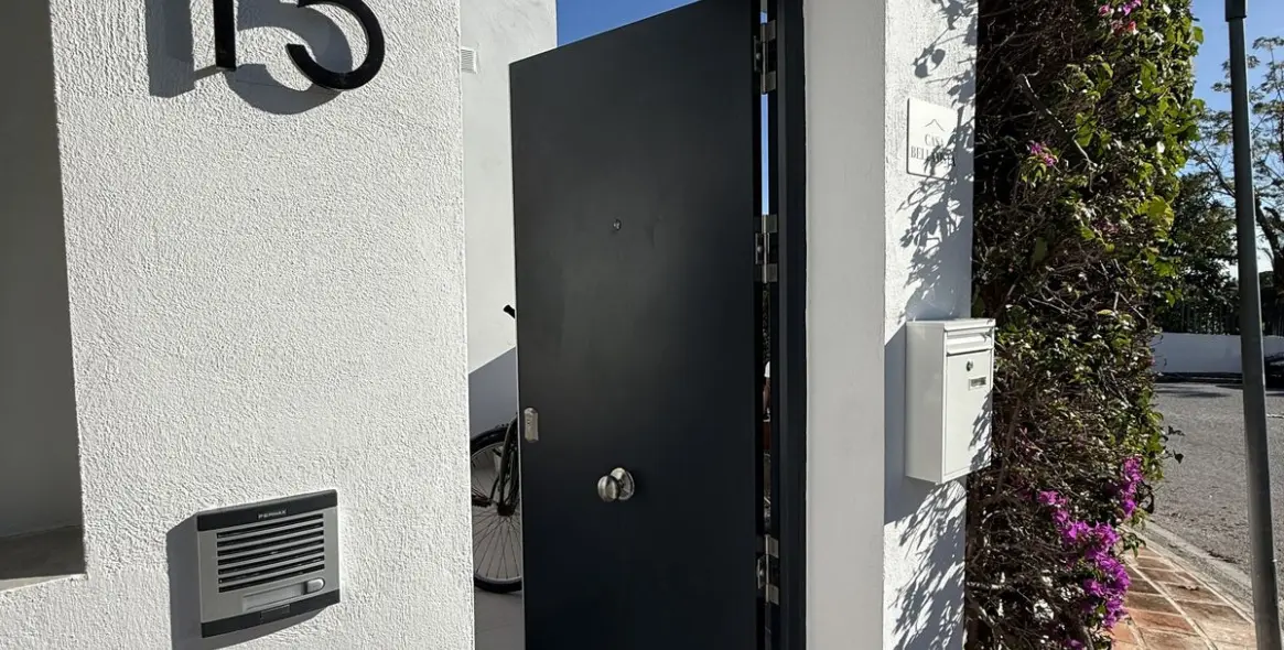 Продажа дома на две семьи в Guadalmina Alta 2