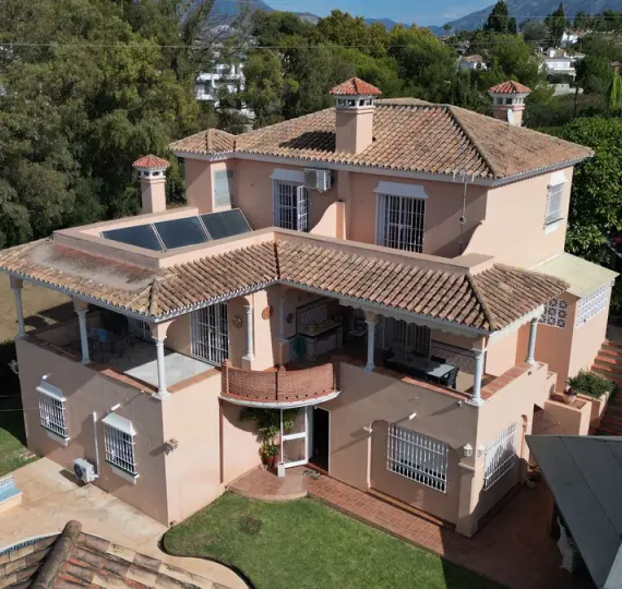 Oтдельно стоящая вилла R4926724