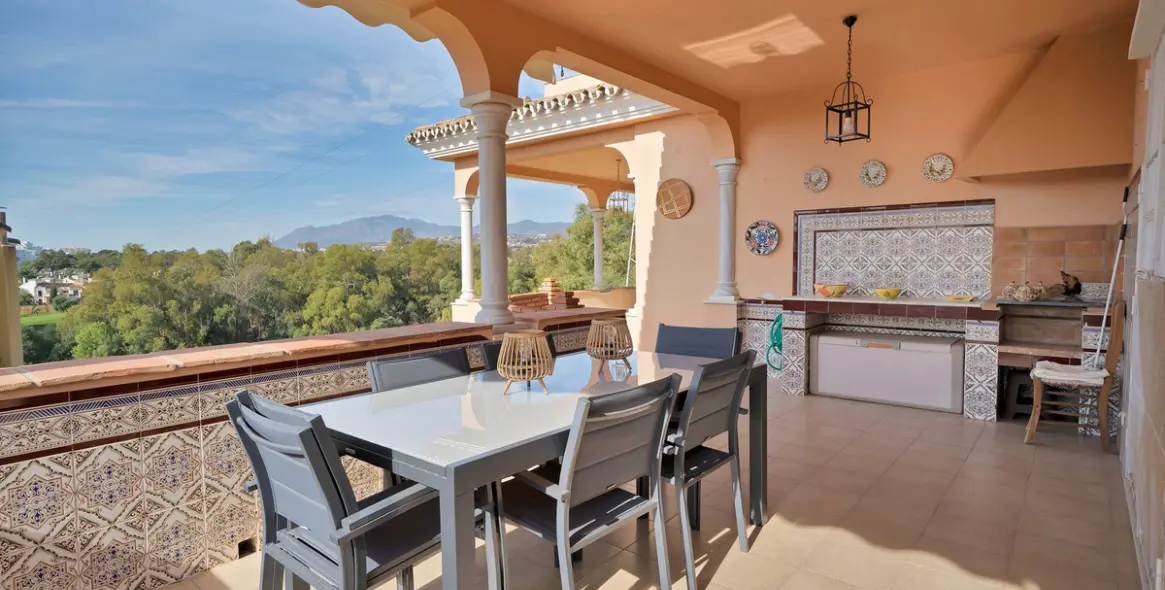 Venta de villa independiente en San Pedro de Alcántara 24