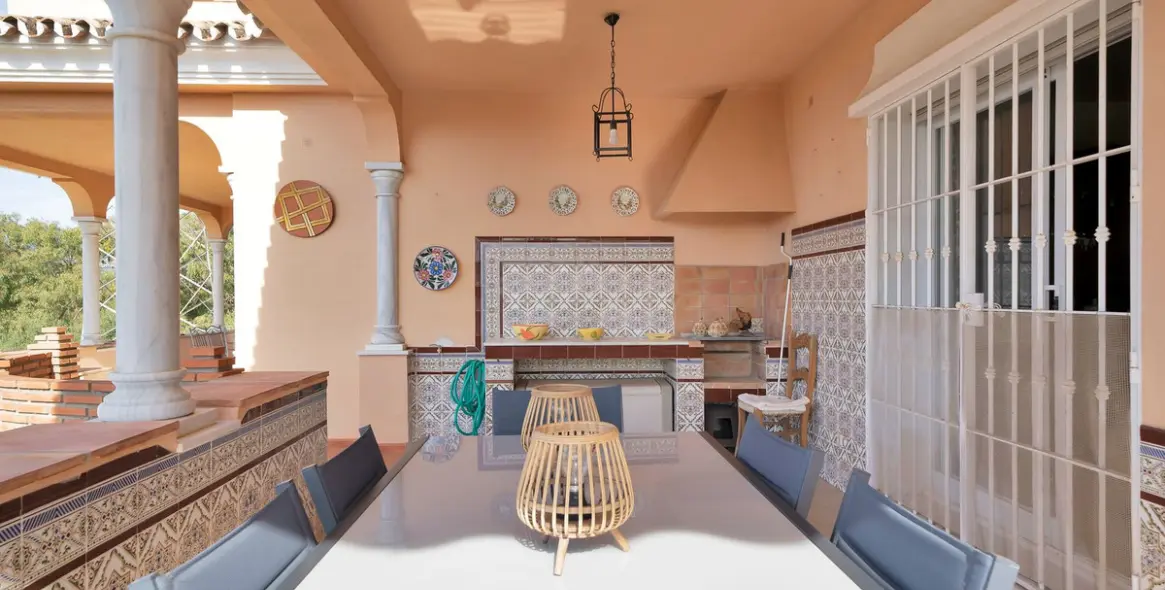 Venta de villa independiente en San Pedro de Alcántara 25