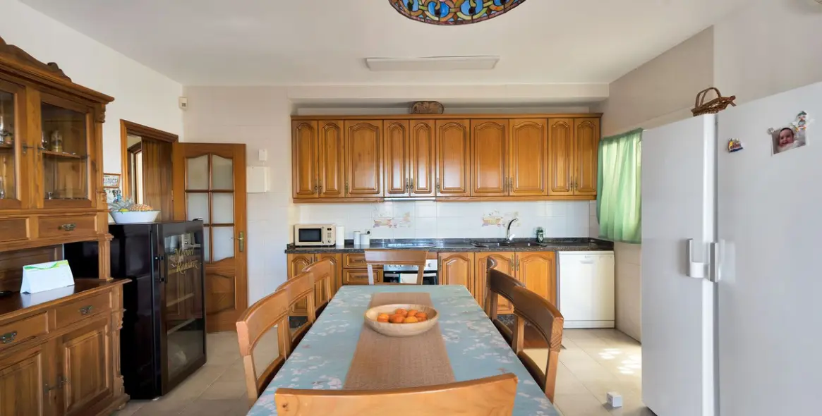 Venta de villa independiente en San Pedro de Alcántara 32