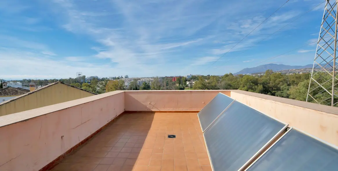 Venta de villa independiente en San Pedro de Alcántara 44