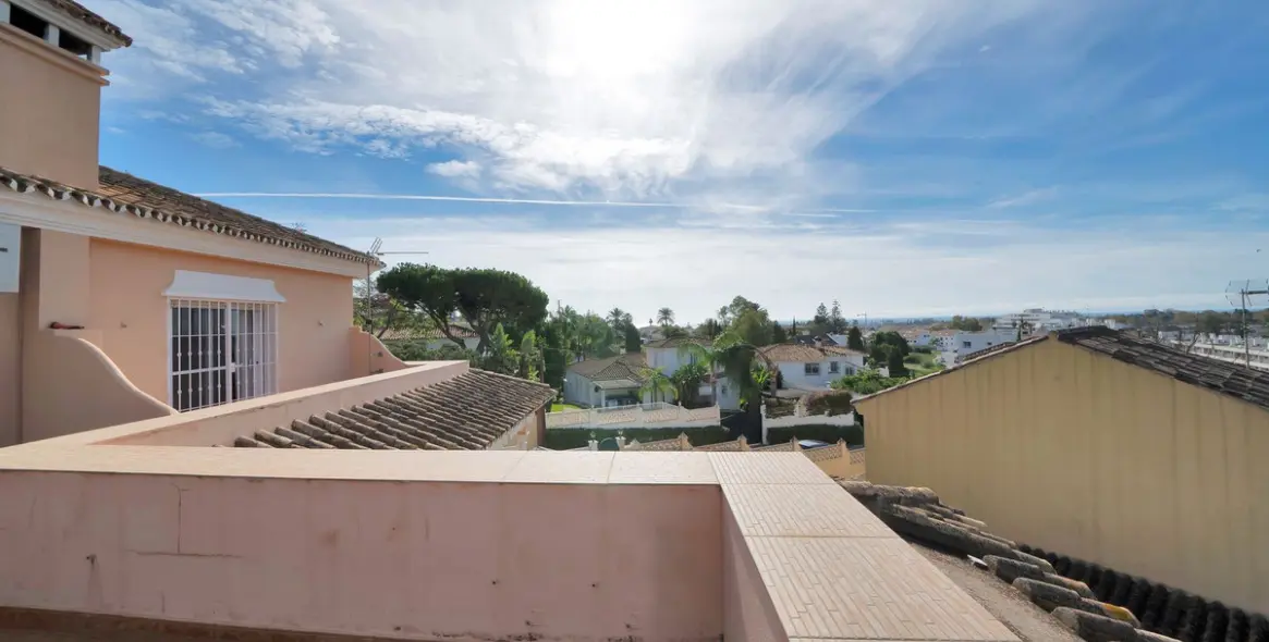 Venta de villa independiente en San Pedro de Alcántara 47