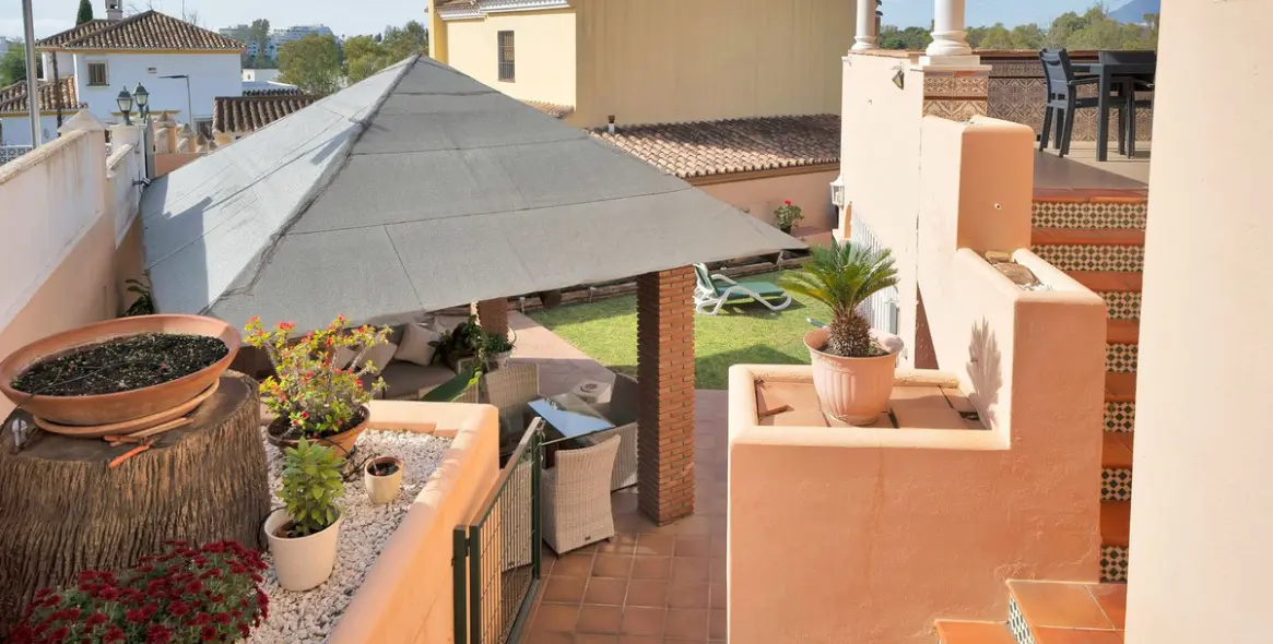 Venta de villa independiente en San Pedro de Alcántara 49