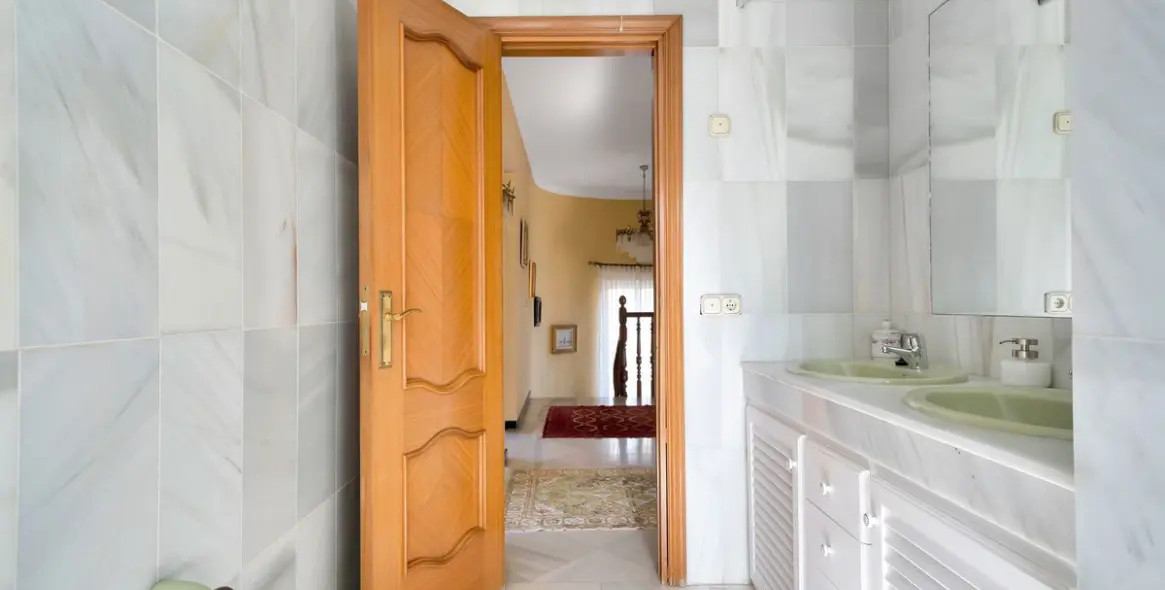 Venta de villa independiente en San Pedro de Alcántara 69