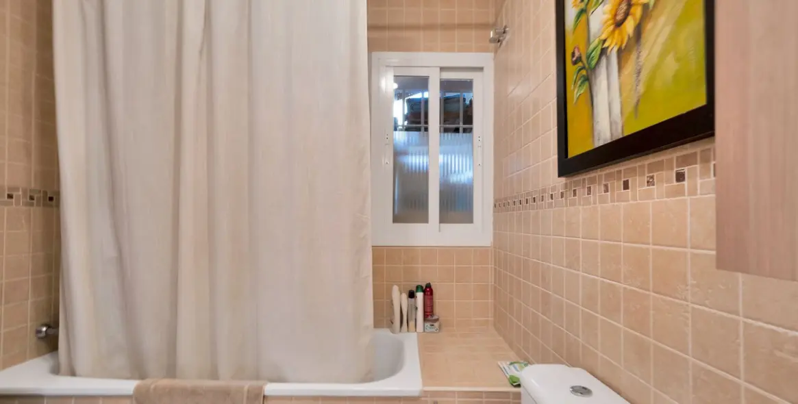 Venta de villa independiente en San Pedro de Alcántara 80