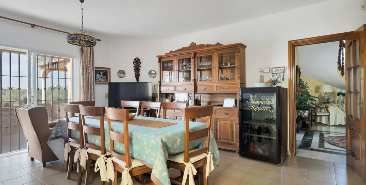 Продажа  отдельно стоящей виллы в San Pedro de Alcántara 31