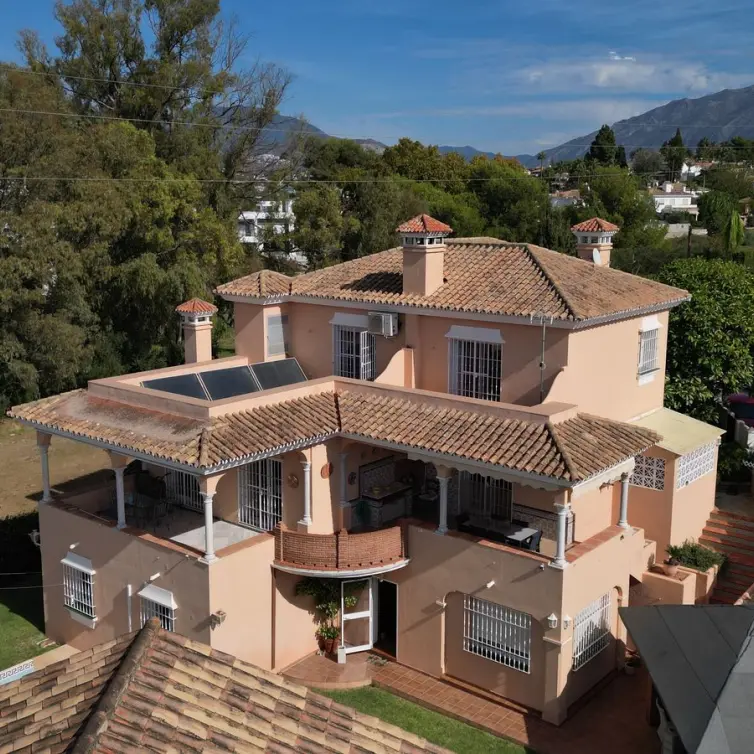 Продажа  отдельно стоящей виллы в San Pedro de Alcántara