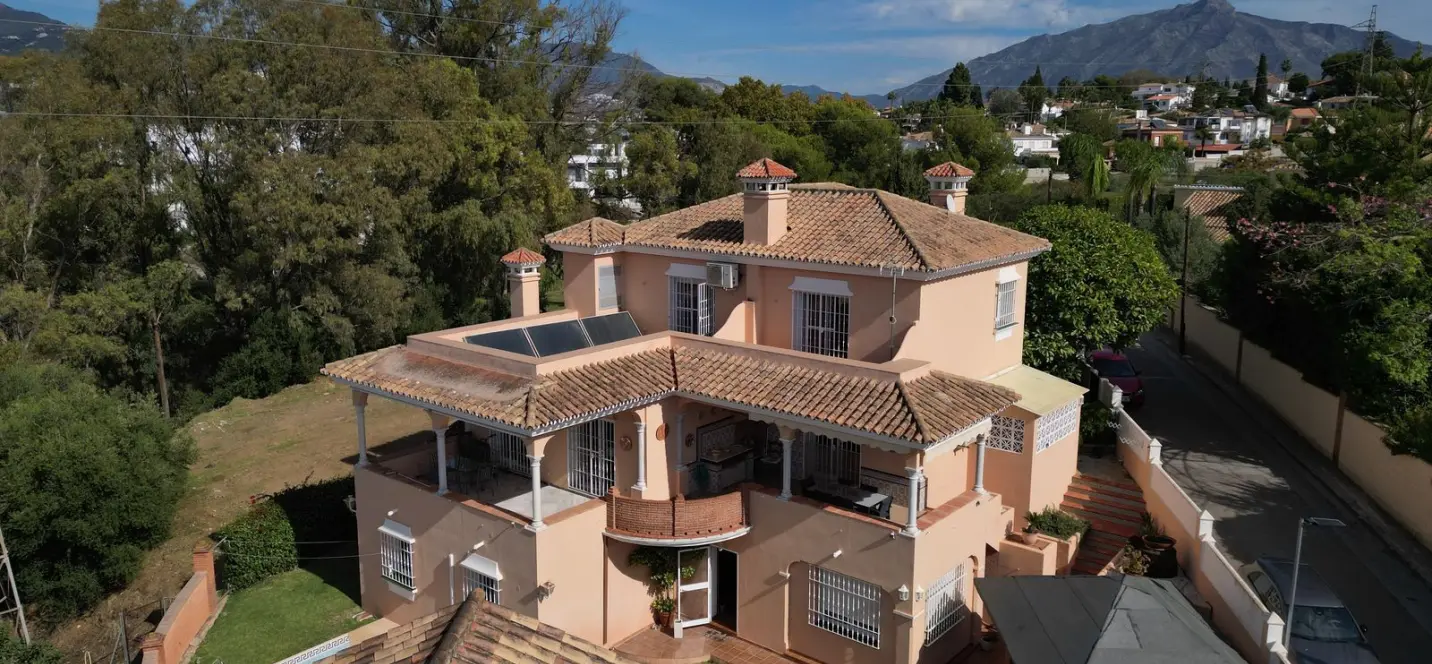 Продажа  отдельно стоящей виллы в San Pedro de Alcántara 3