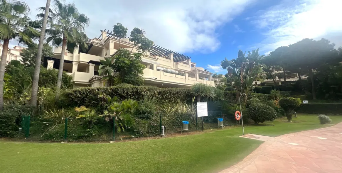 Sale of penthouse duplex in Benahavís (district Benahavís) 5