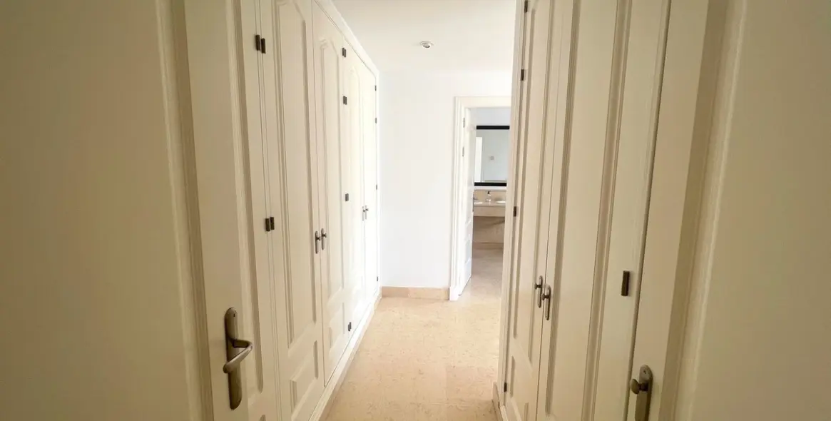 Long-term rent of penthouse duplex in Benahavís 12