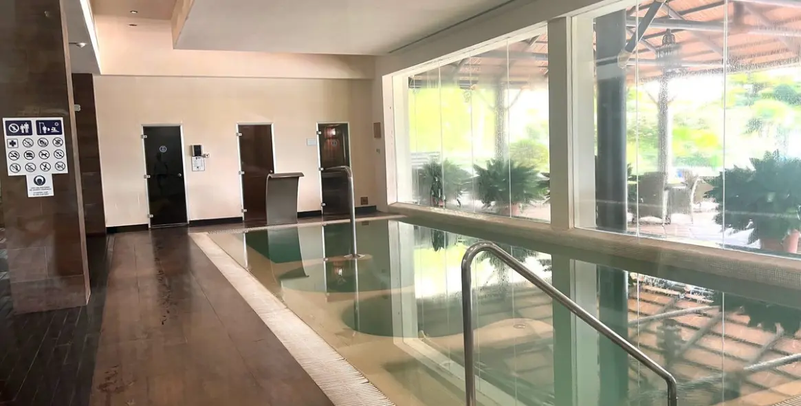 Долгосрочная аренда двухуровневого пентхауса в Benahavís 24