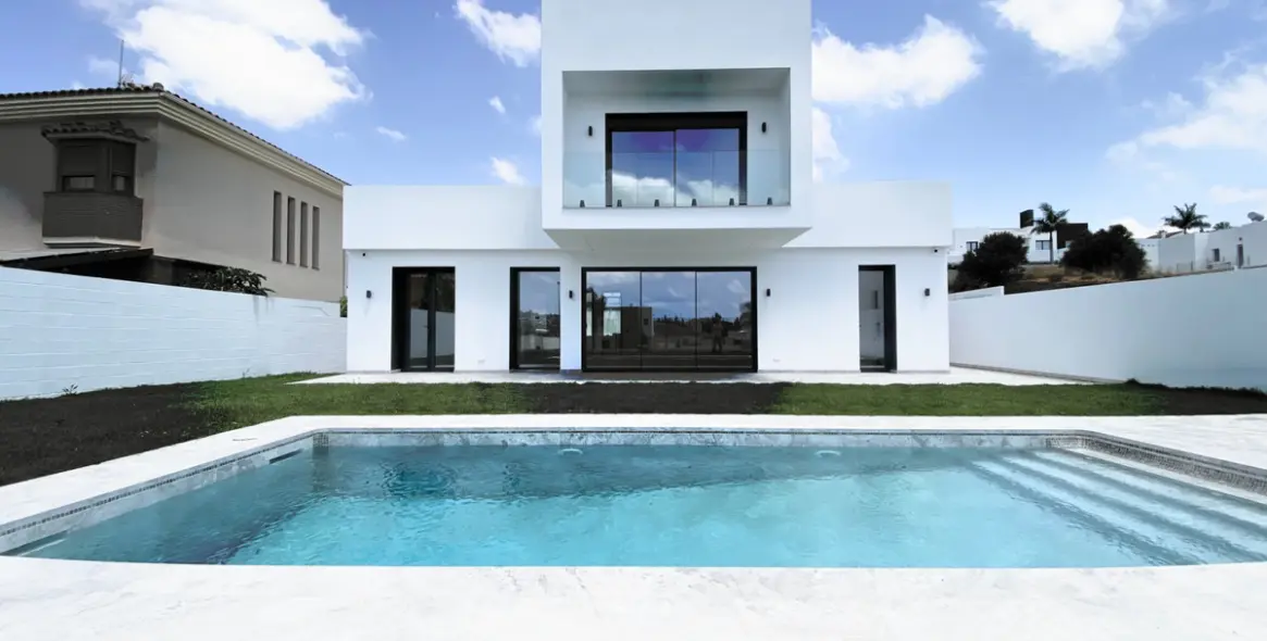 Venta de villa independiente en Mijas 1