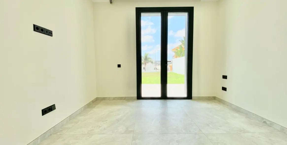 Sale of detached villa in Mijas 9