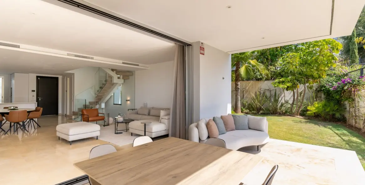 Продажа таунхауса в Río Real 10