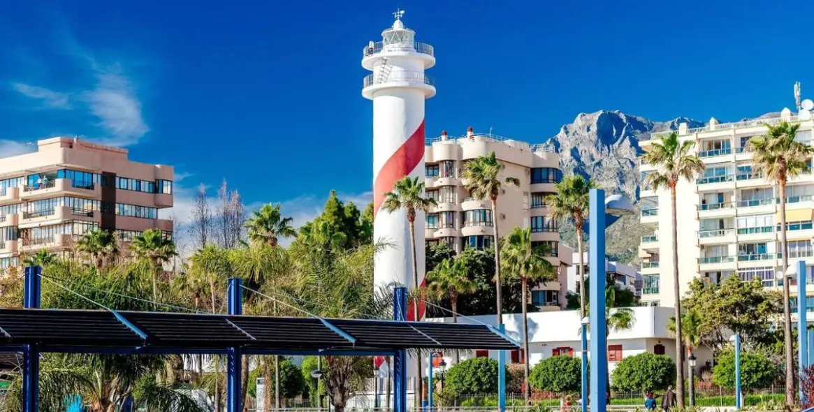 Sale of townhouse in Marbella 26