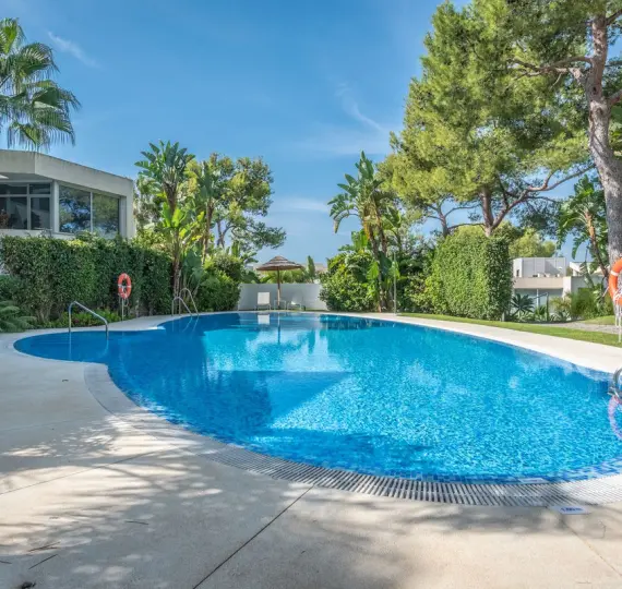 Таунхаус R4840969