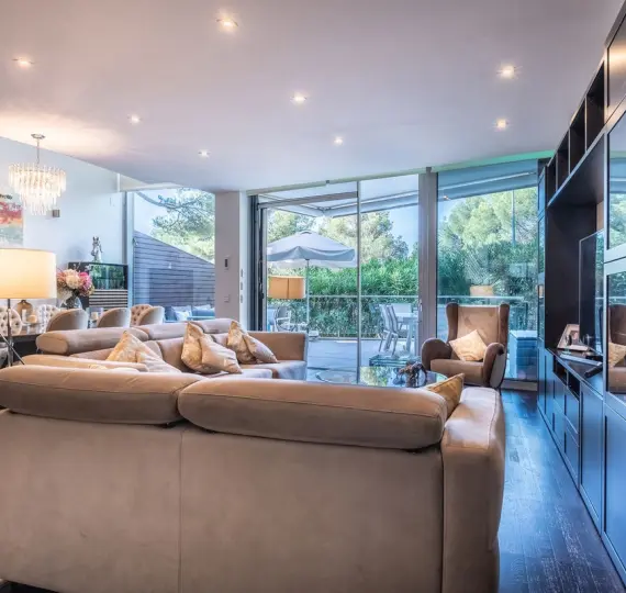 Таунхаус R4840969