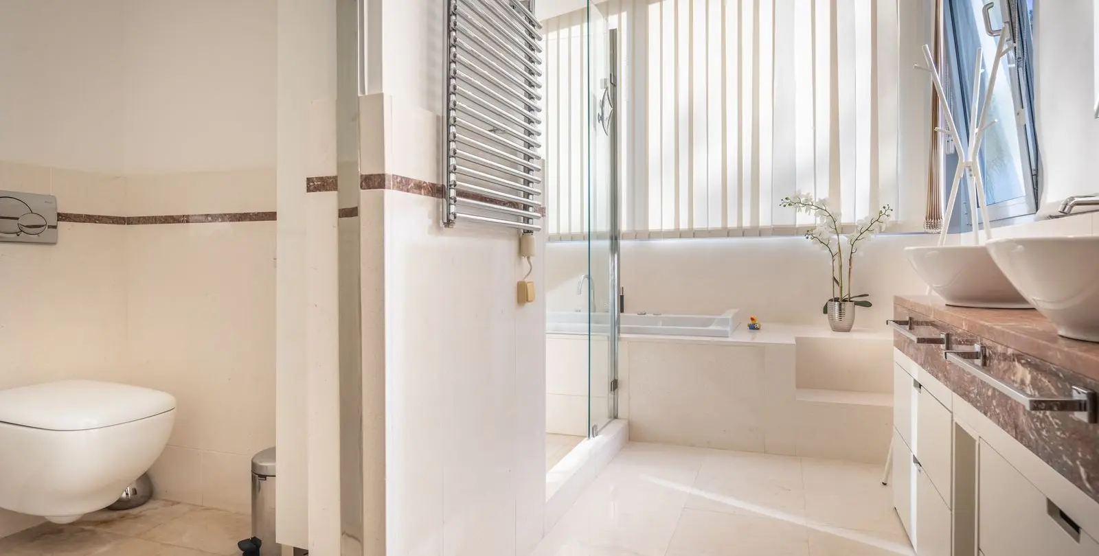 Sale of townhouse in Sierra Blanca 11