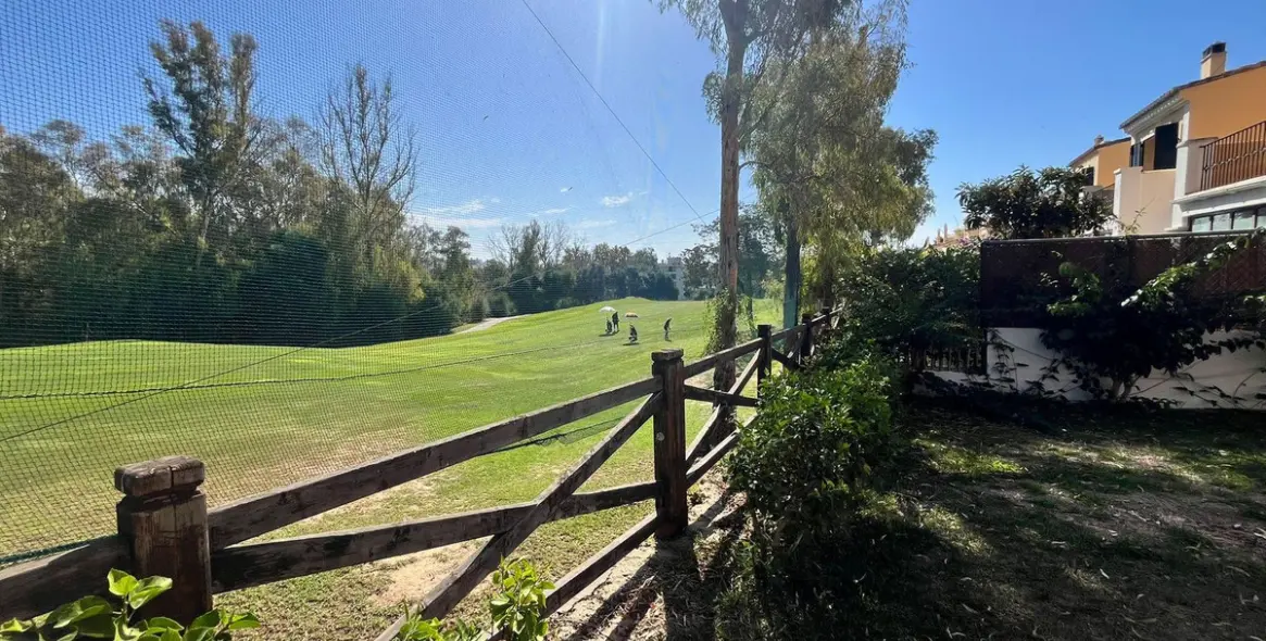 Sale of detached villa in Guadalmina Alta 5