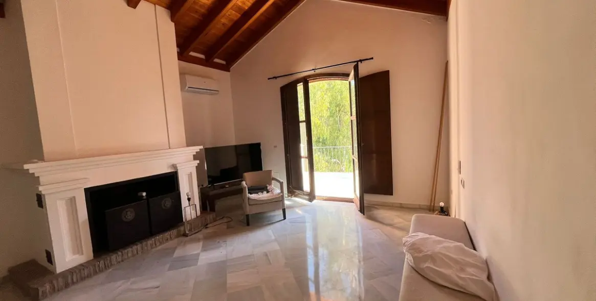 Sale of detached villa in Guadalmina Alta 10