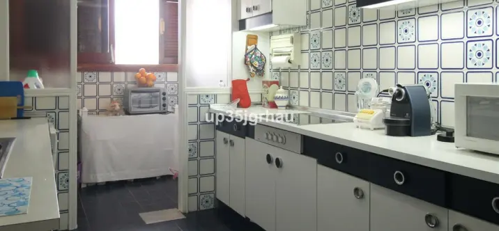 Penthouse R5034667 4