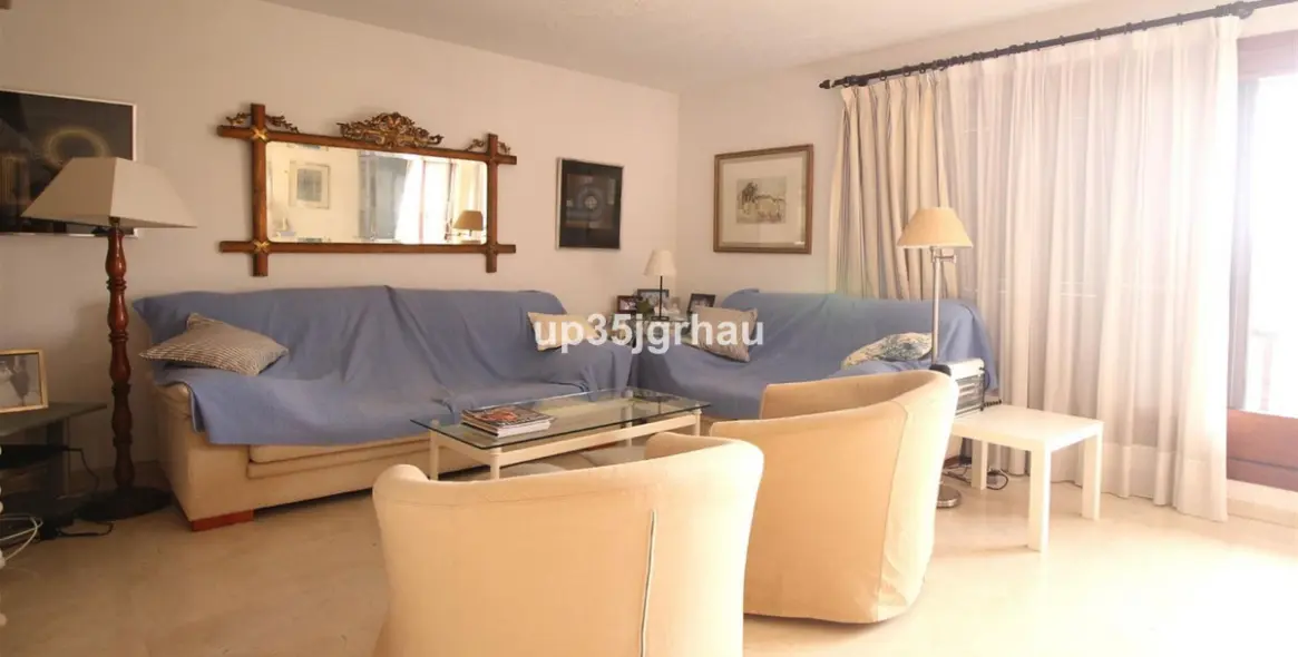 Sale of penthouse in Estepona (district Estepona) 6