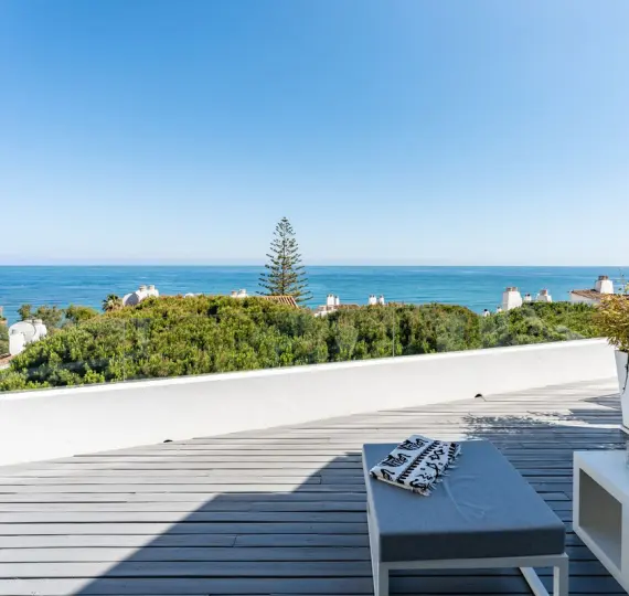 Venta de ático en Calahonda