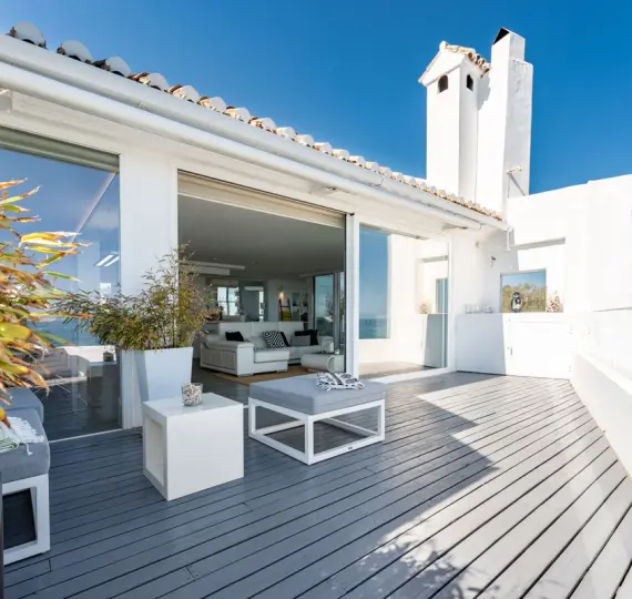 Venta de ático en Calahonda