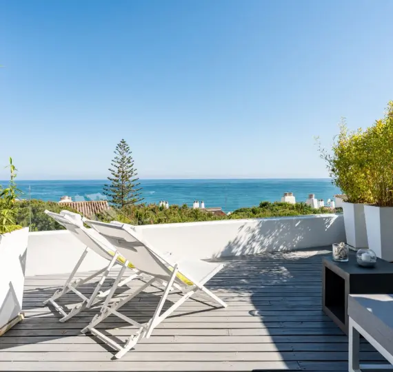 Venta de ático en Calahonda