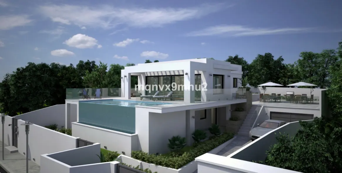 Sale of detached villa in El Chaparral 8