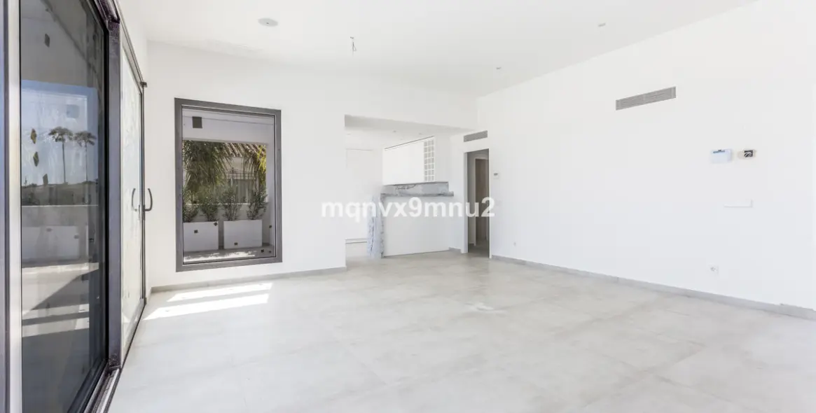 Продажа  отдельно стоящей виллы в El Chaparral 31