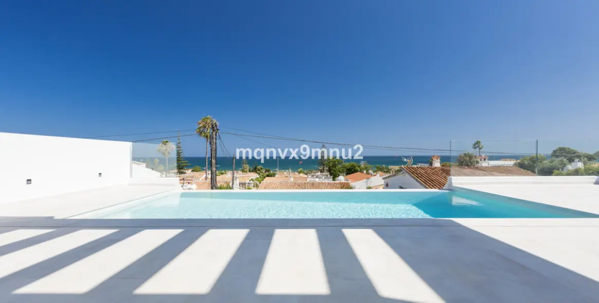 Продажа  отдельно стоящей виллы в El Chaparral 37