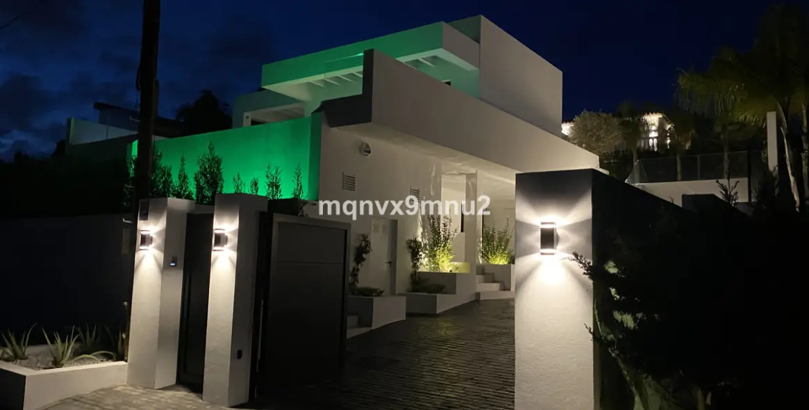 Продажа  отдельно стоящей виллы в El Chaparral 62