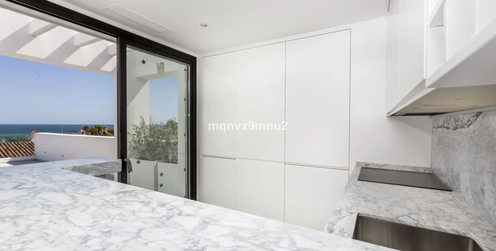 Sale of detached villa in El Chaparral 32