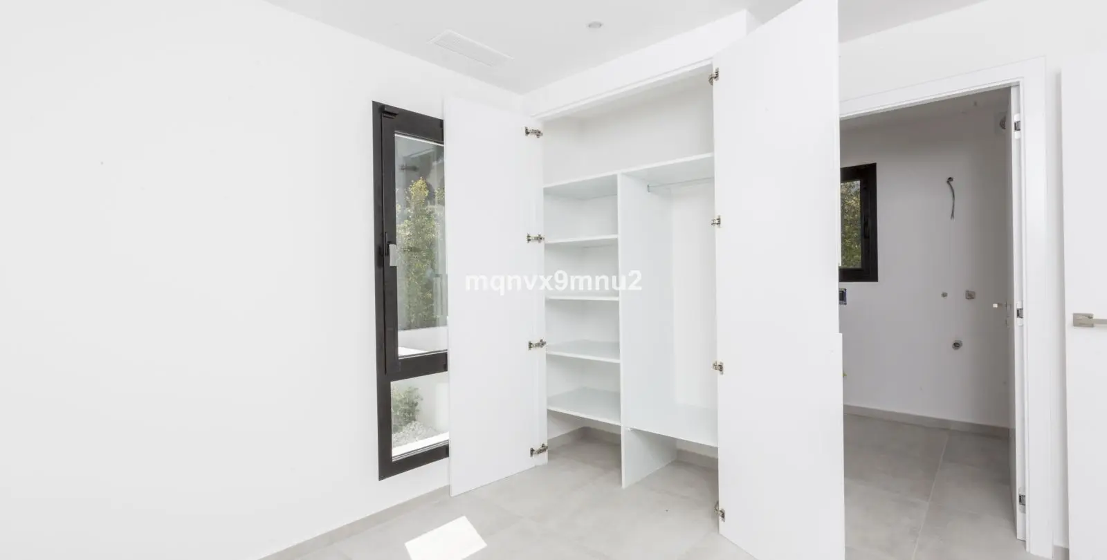 Sale of detached villa in El Chaparral 58