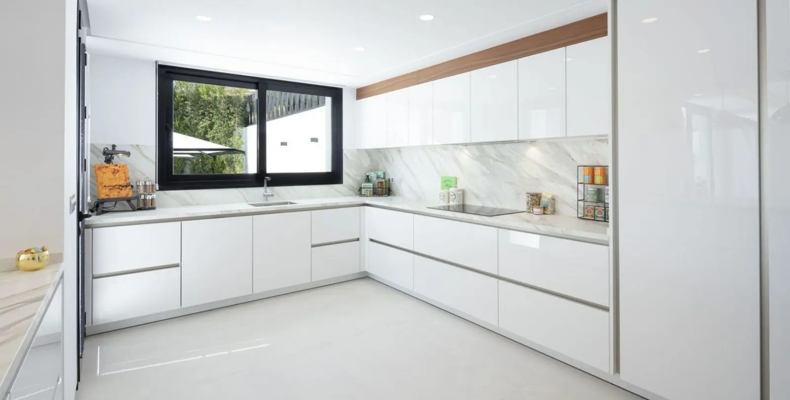 Venta de parcela residencial en New Golden Mile 4